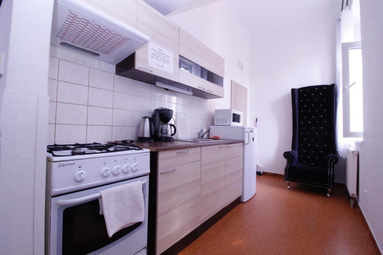 Residence Praha Aparthotel Luaran gambar