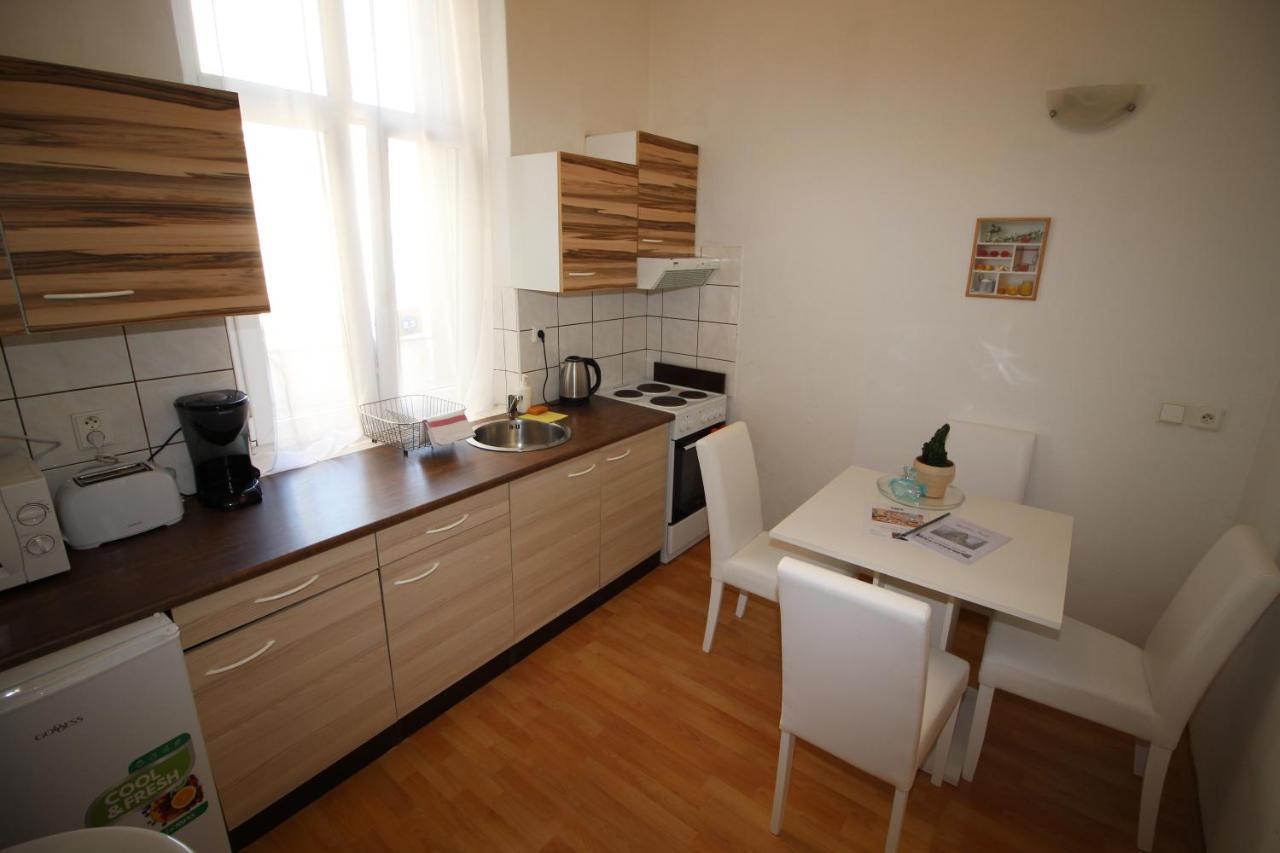 Residence Praha Aparthotel Bilik gambar