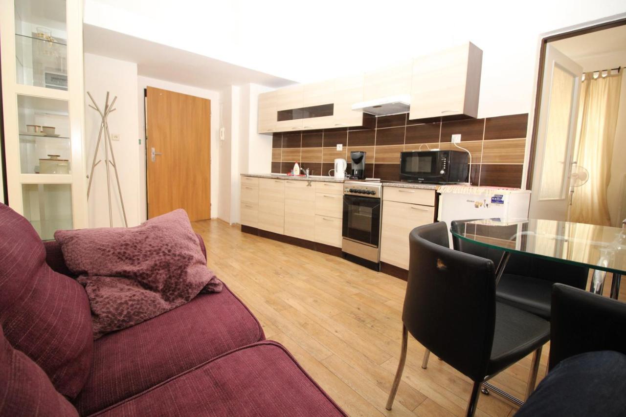 Residence Praha Aparthotel Luaran gambar
