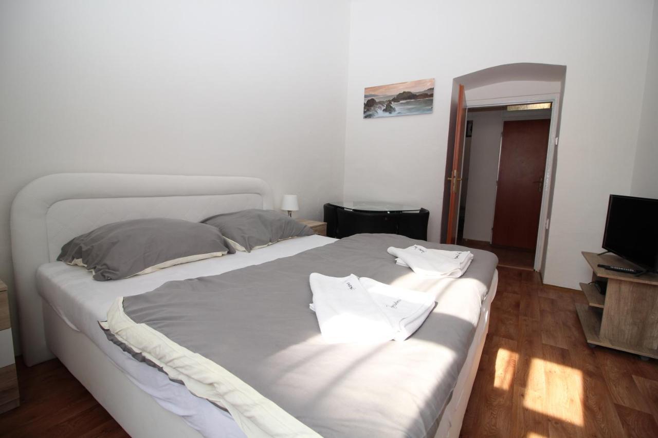 Residence Praha Aparthotel Bilik gambar